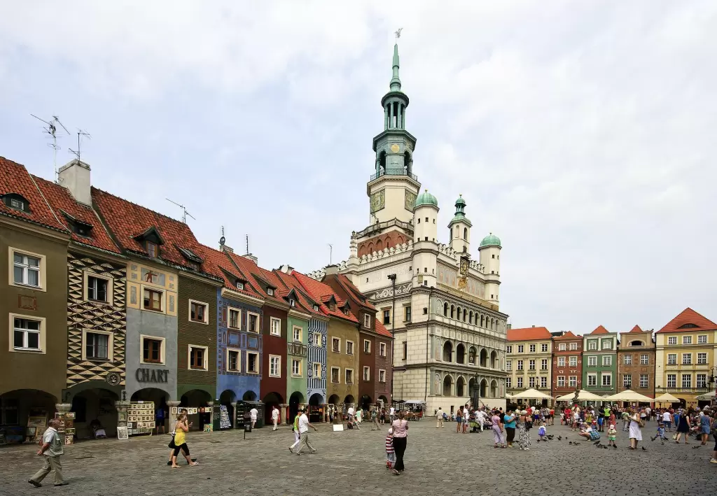 Parking przy Placu Wolności w Poznaniu 