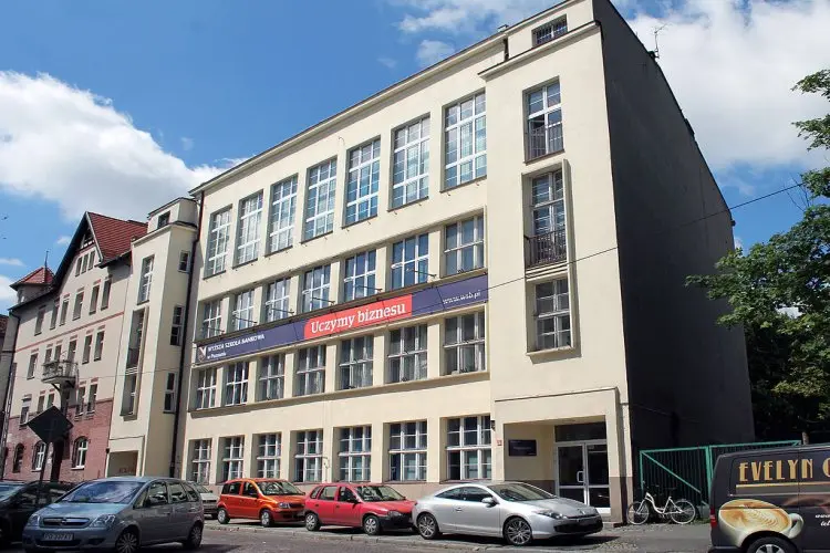 Wyższa Szkoła Komunikacji i Zarządzania (WSKiZ) (Uczelnia niepubliczna)